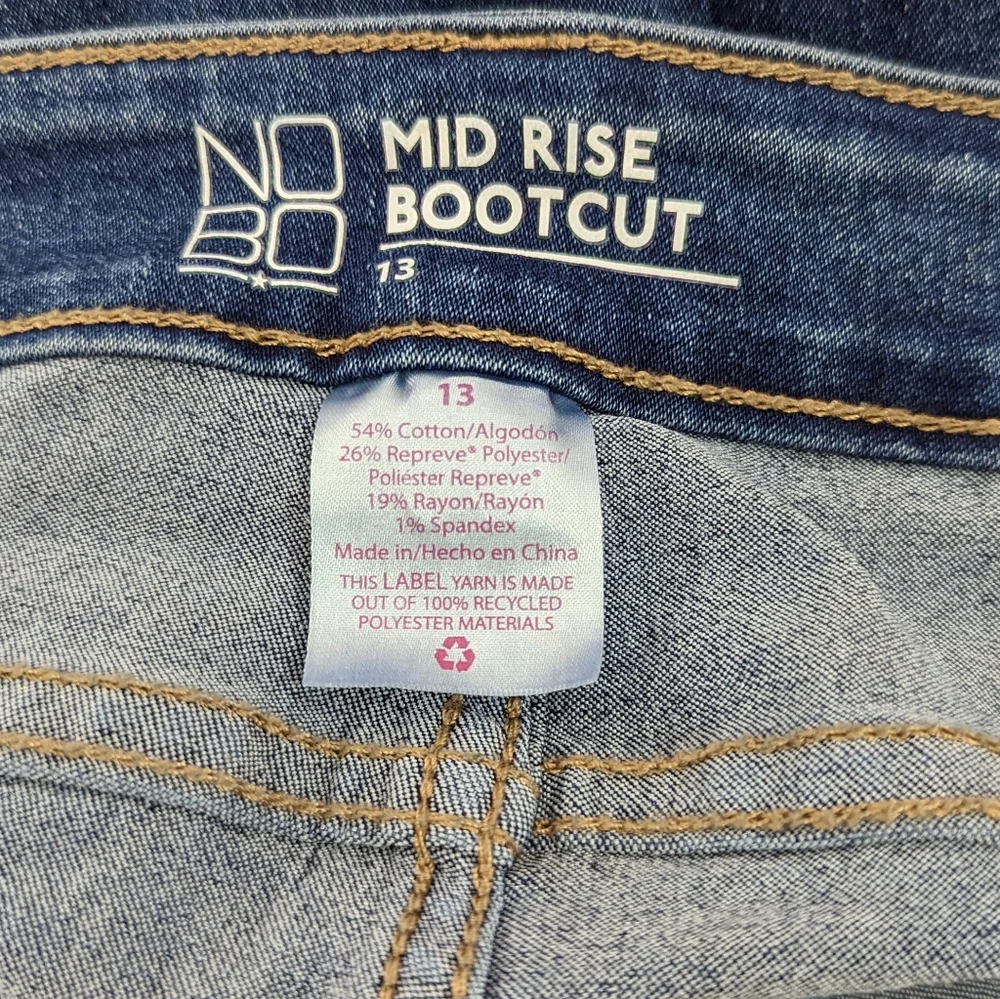 No Boundaries Bootcut Jeans - Picture 3 of 3